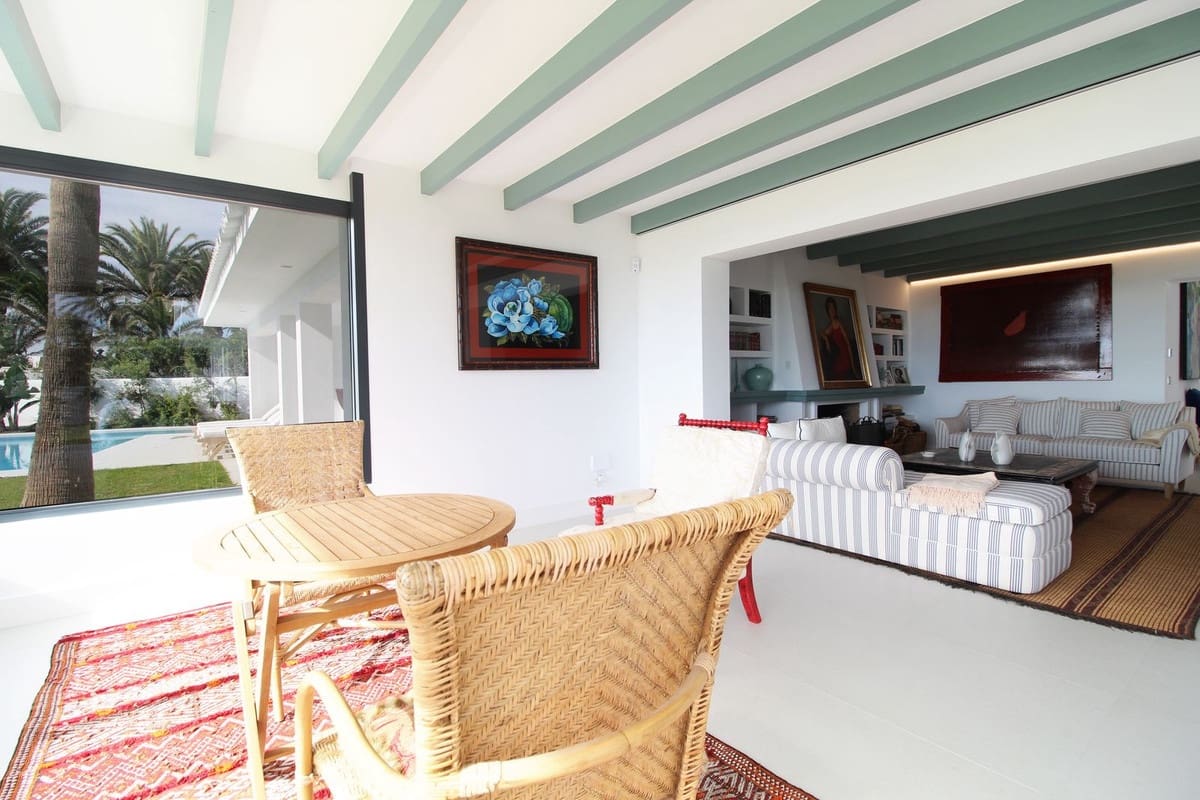 7 soverom Villa til salgs i Guadalmina med svømmebasseng garasje - € 10 500 000 (Ref: 9759503)