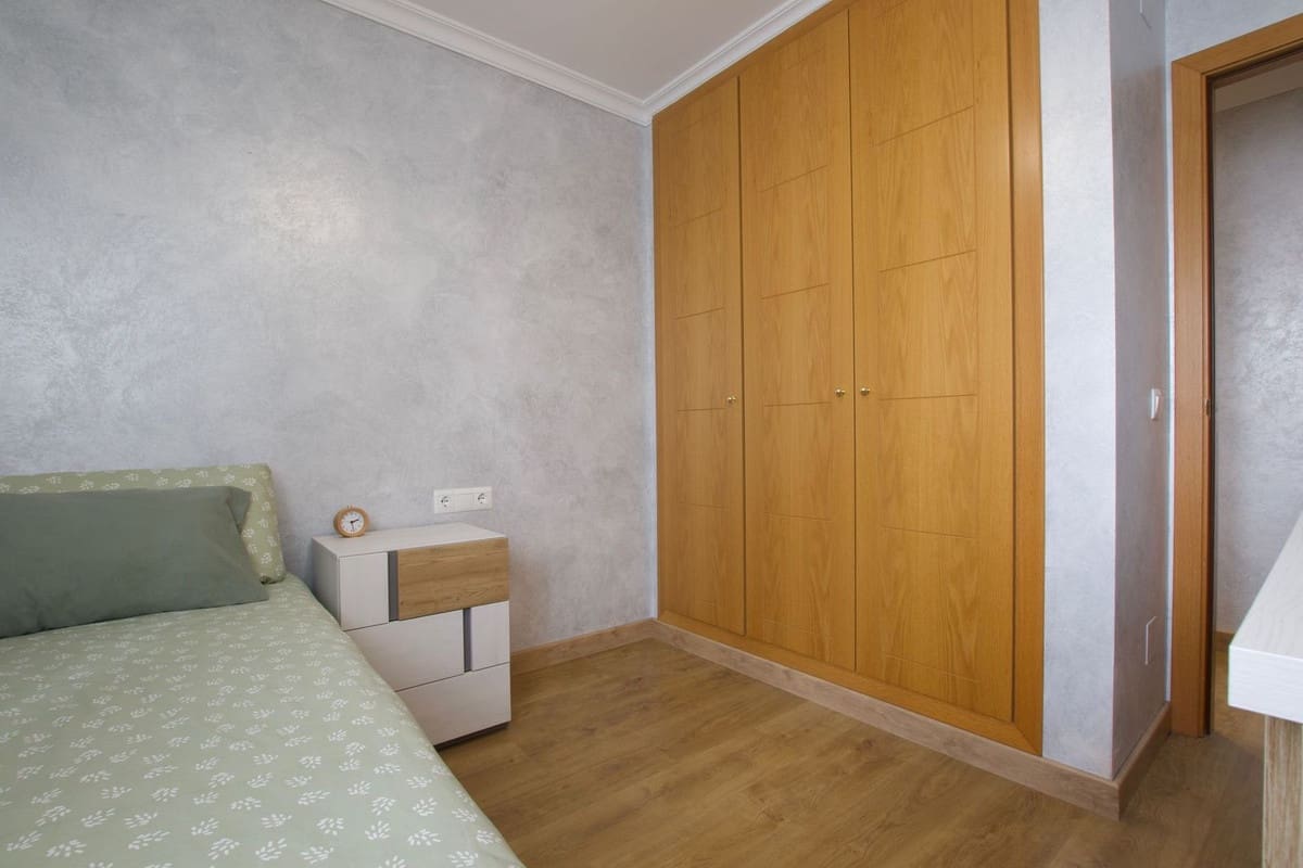 3 sypialnia Apartament na sprzedaż w Nueva Andalucia z garażem - 424 200 € (Ref: 9759507)