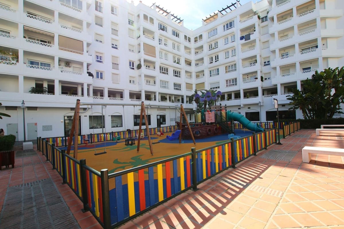 3 sypialnia Apartament na sprzedaż w Nueva Andalucia z garażem - 424 200 € (Ref: 9759507)