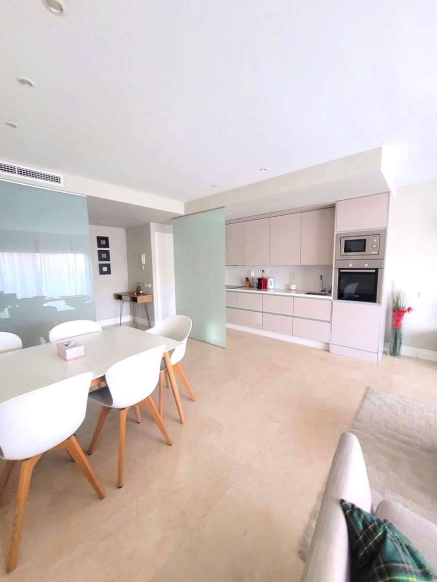 1 sovrum Lägenhet till salu i New Golden Mile med pool garage - 424 000 € (Ref: 9759511)