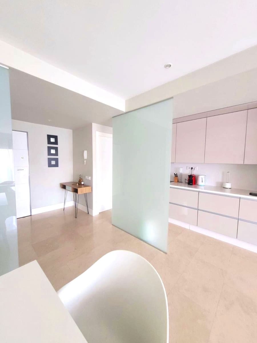 1 sovrum Lägenhet till salu i New Golden Mile med pool garage - 424 000 € (Ref: 9759511)