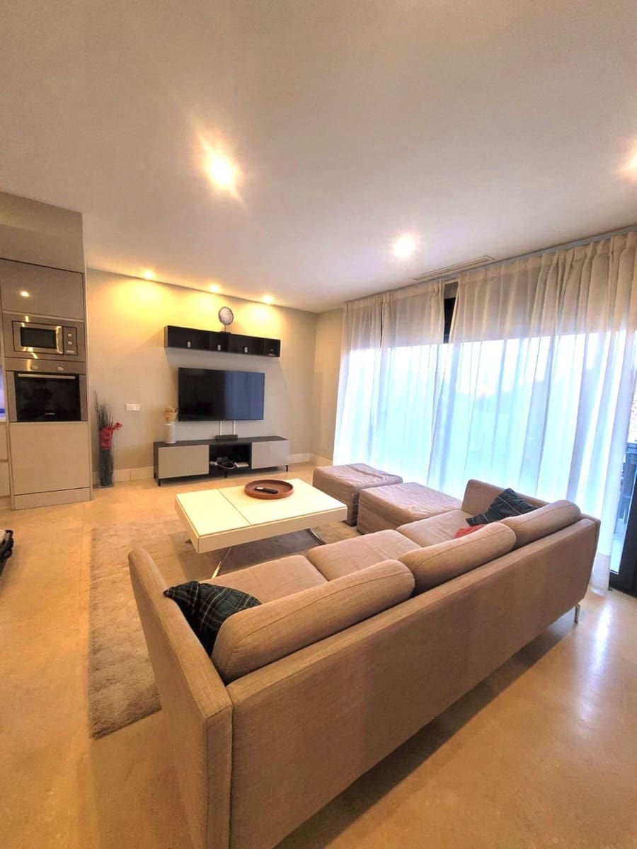 1 sovrum Lägenhet till salu i New Golden Mile med pool garage - 424 000 € (Ref: 9759511)