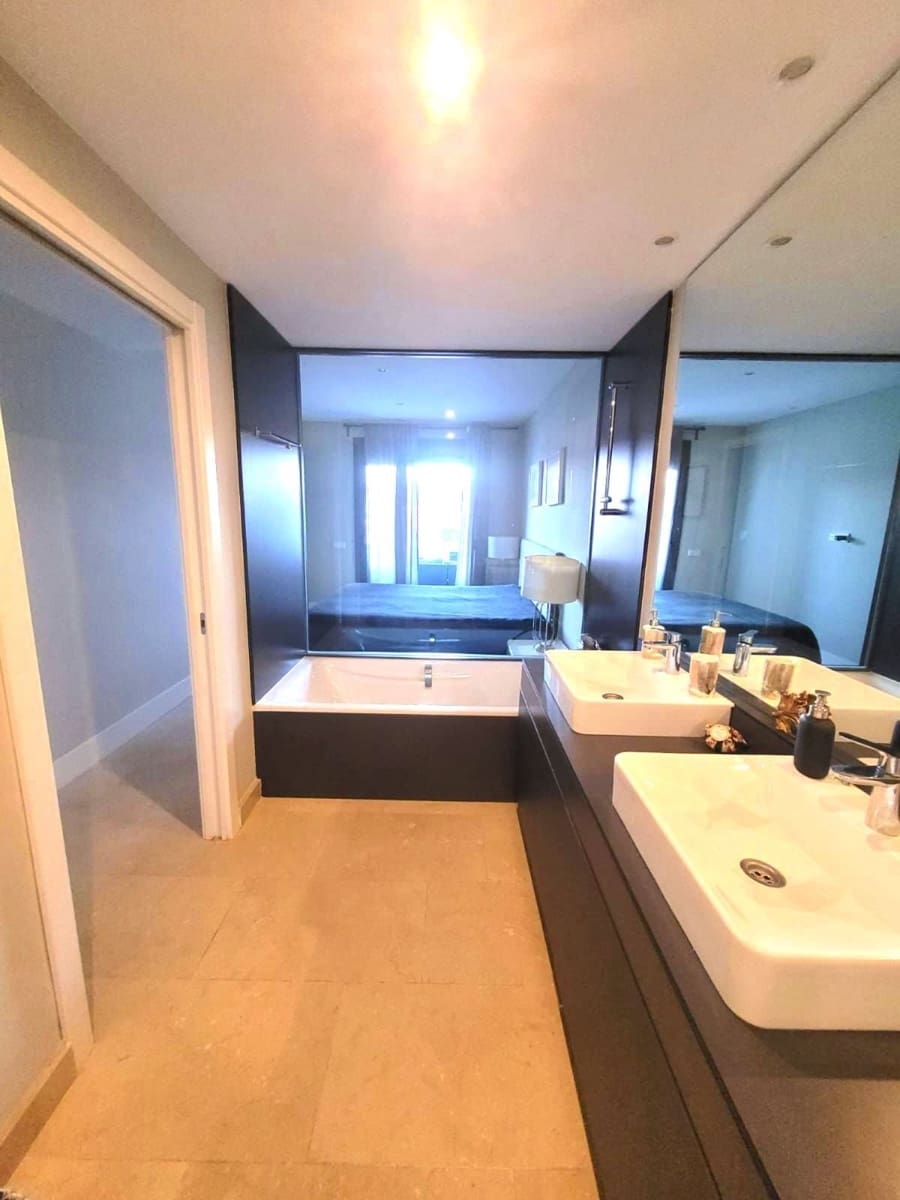 1 sovrum Lägenhet till salu i New Golden Mile med pool garage - 424 000 € (Ref: 9759511)