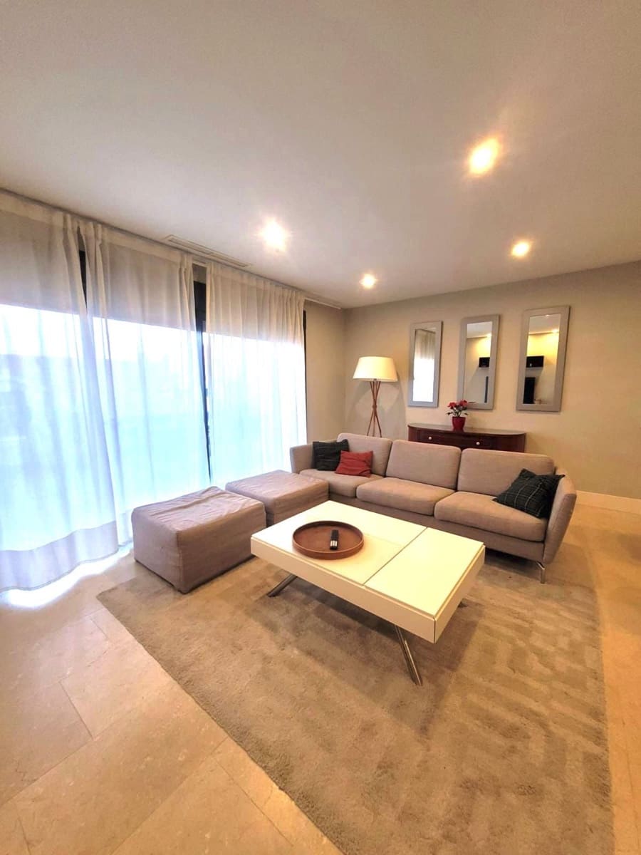 1 sovrum Lägenhet till salu i New Golden Mile med pool garage - 424 000 € (Ref: 9759511)