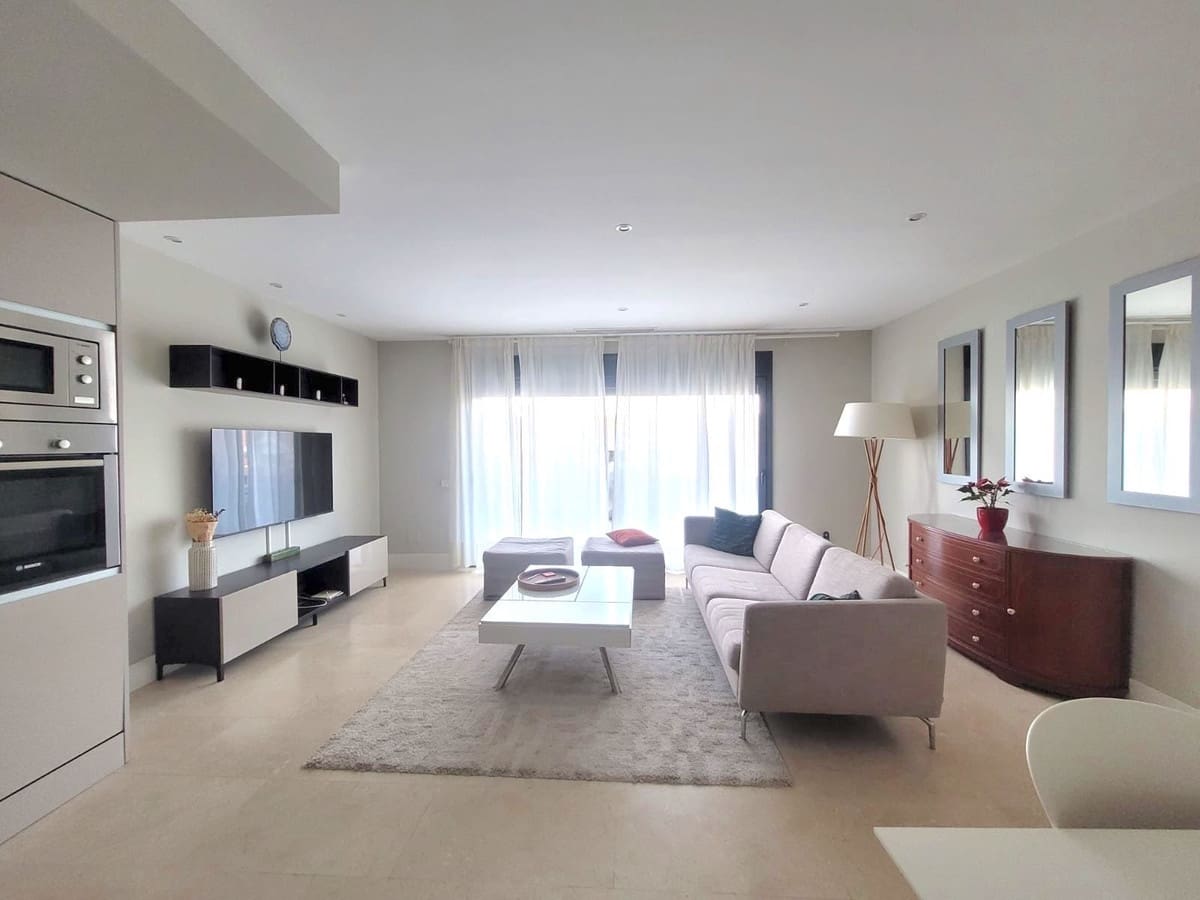 1 sovrum Lägenhet till salu i New Golden Mile med pool garage - 424 000 € (Ref: 9759511)