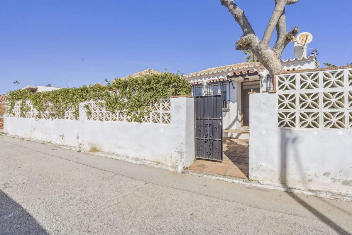 3 makuuhuone Bungalow myytävänä paikassa Puerto de la Torre mukana uima-altaan 
autotalli - 595 000 € (Ref: 9759514)