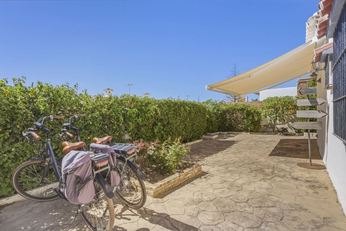 3 makuuhuone Bungalow myytävänä paikassa Puerto de la Torre mukana uima-altaan 
autotalli - 595 000 € (Ref: 9759514)