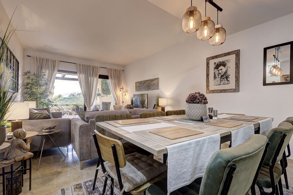 3 soverom Leilighet til salgs i La Duquesa / Puerto de la Duquesa med svømmebasseng garasje - € 370 000 (Ref: 9759522)