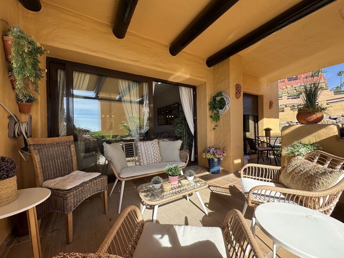 3 soverom Leilighet til salgs i La Duquesa / Puerto de la Duquesa med svømmebasseng garasje - € 370 000 (Ref: 9759522)