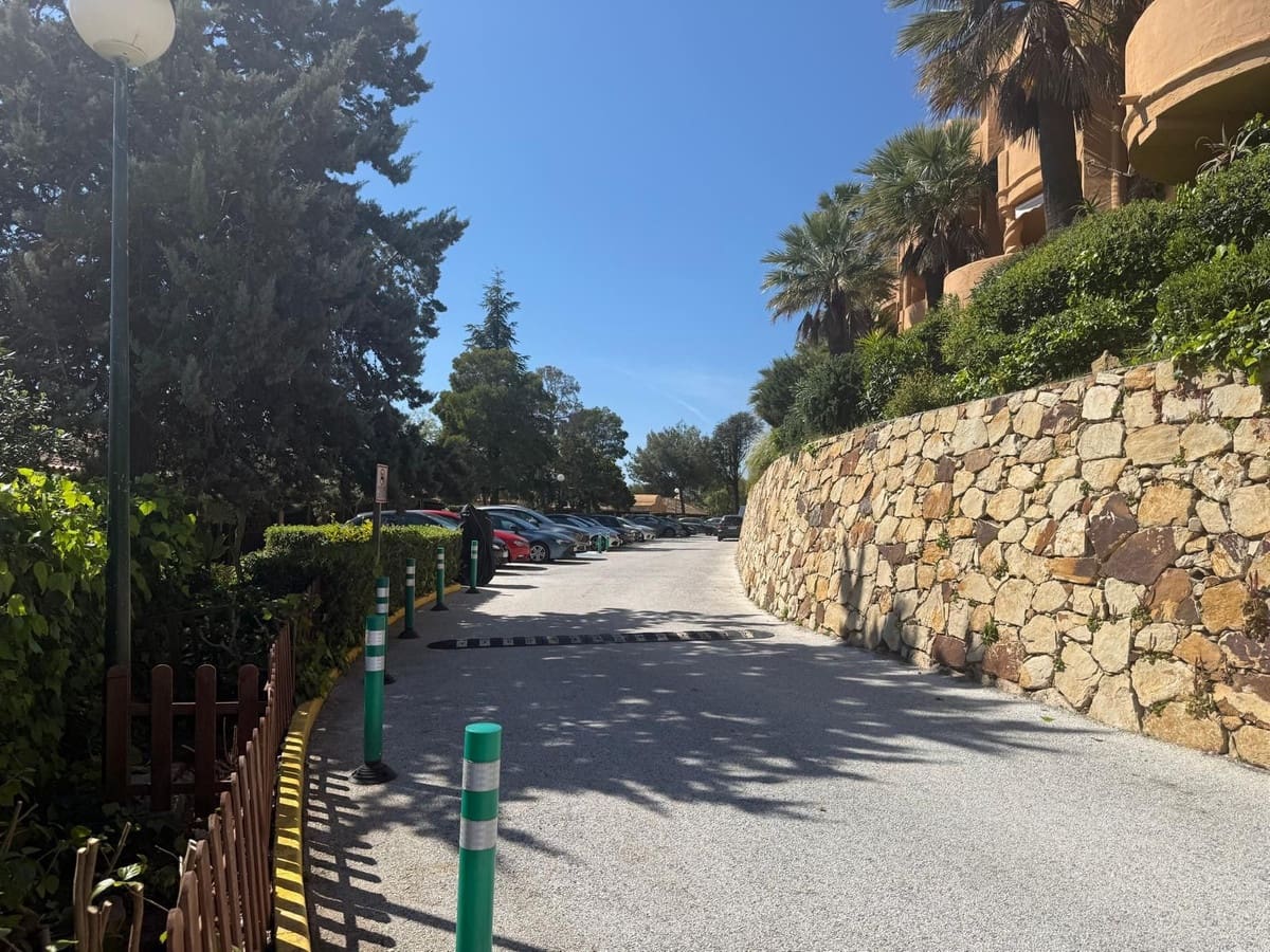 3 slaapkamer Penthouse te koop in Calahonda met zwembad garage - € 465.000 (Ref: 9759531)