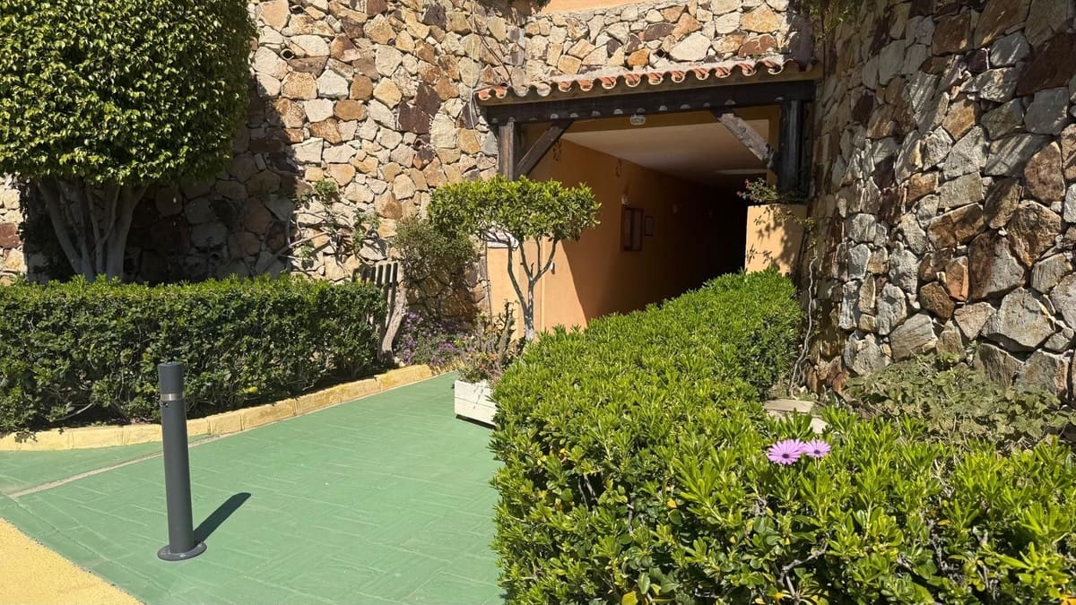 3 slaapkamer Penthouse te koop in Calahonda met zwembad garage - € 465.000 (Ref: 9759531)