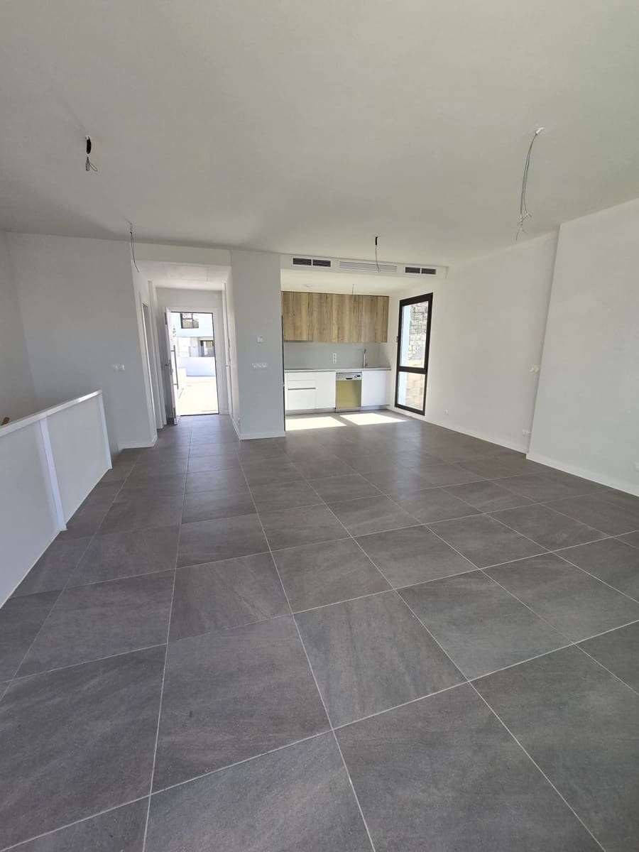 3 quarto Moradia Geminada para venda em Riviera del Sol com piscina garagem - 675 000 € (Ref: 9759534)