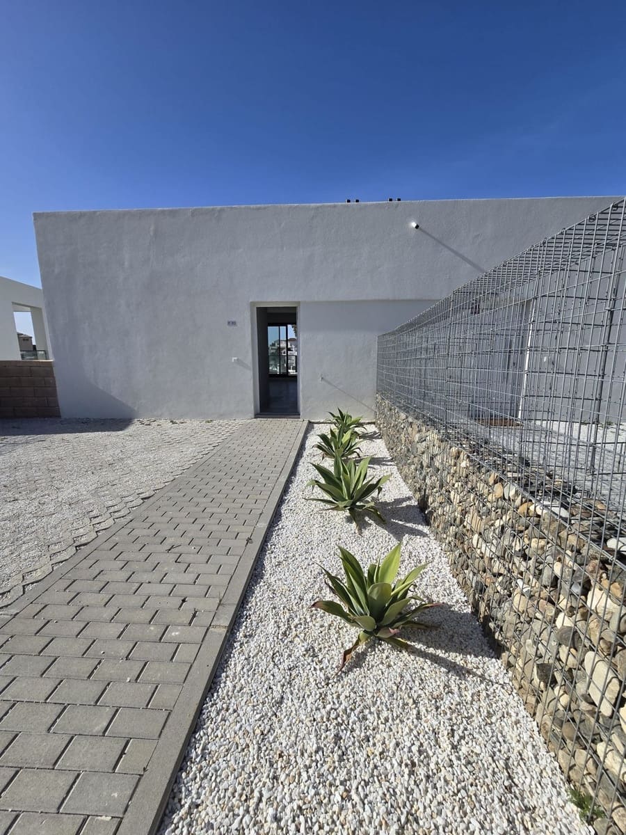 3 quarto Moradia Geminada para venda em Riviera del Sol com piscina garagem - 675 000 € (Ref: 9759534)