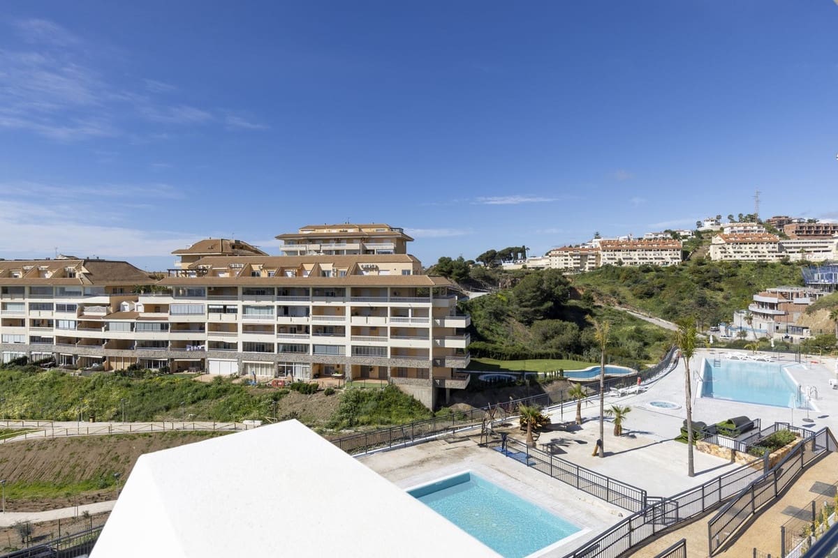 2 camera da letto Attico in vendita in Fuengirola con piscina garage - 675.000 € (Rif: 9759548)