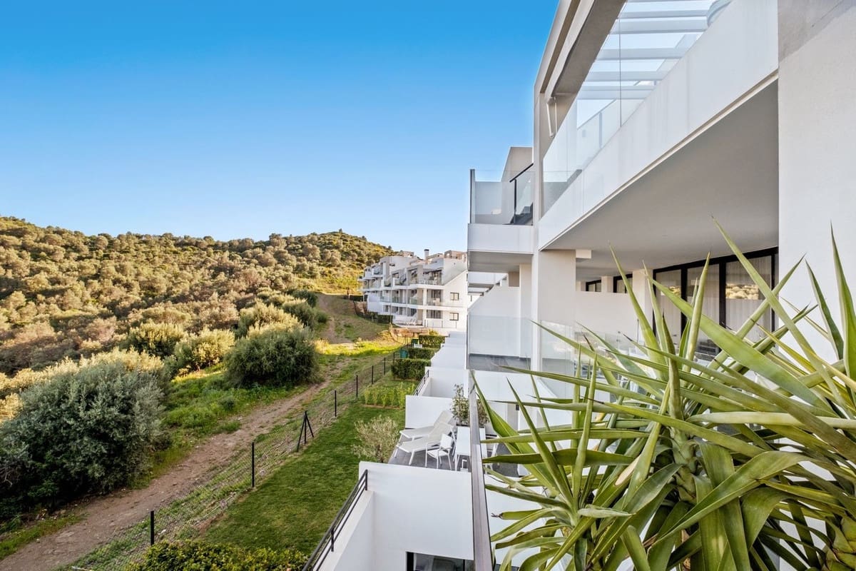 3 bedroom Apartment for sale in Mijas with pool garage - € 399,000 (Ref: 9759551)