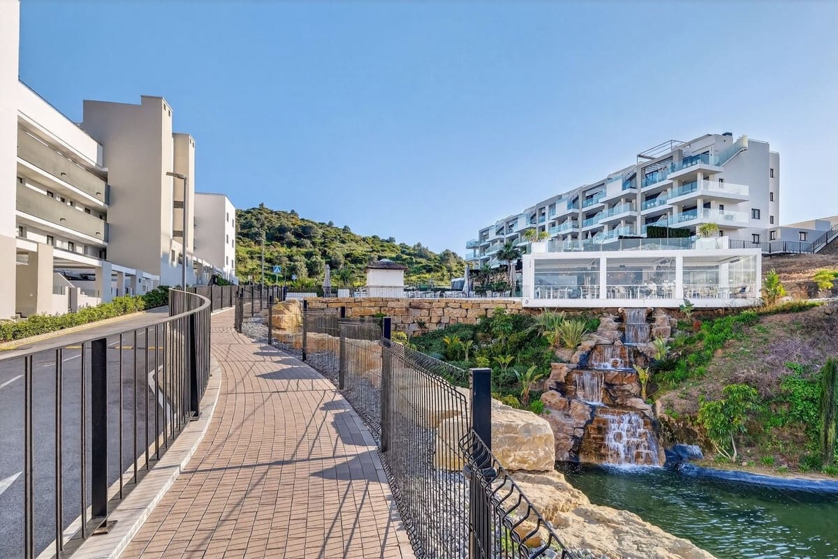 3 bedroom Apartment for sale in Mijas with pool garage - € 399,000 (Ref: 9759551)