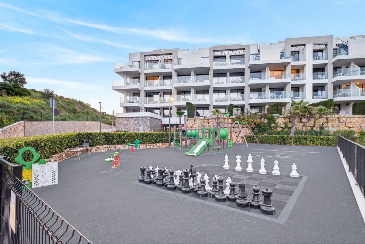 3 bedroom Apartment for sale in Mijas with pool garage - € 399,000 (Ref: 9759551)