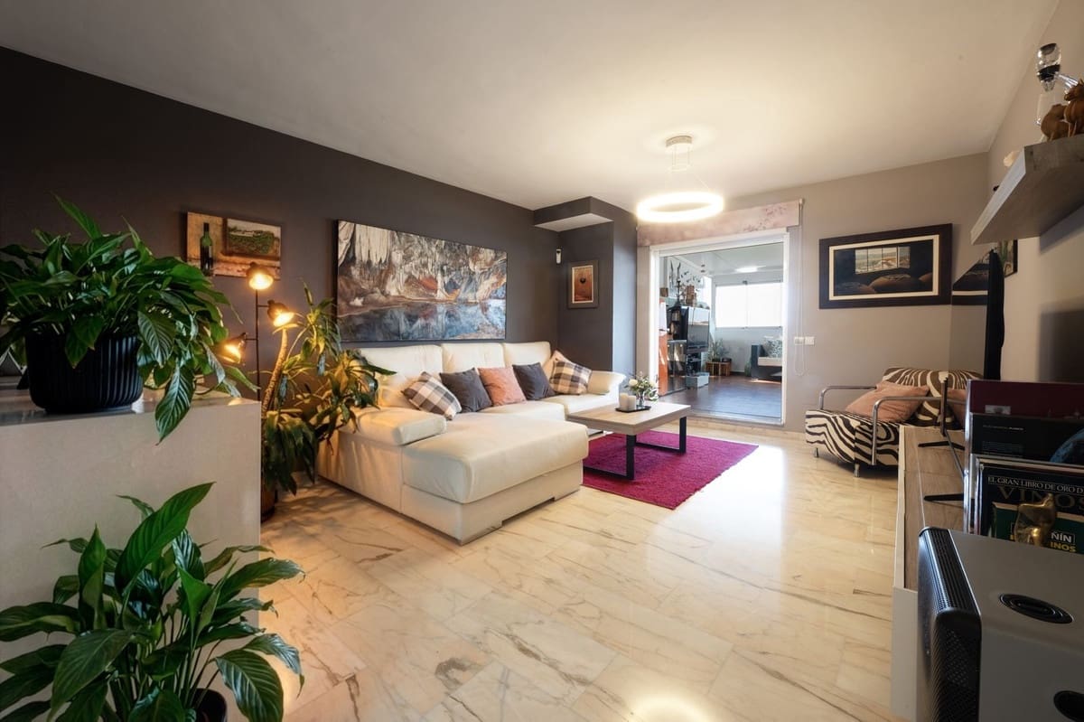 3 soveværelse Penthouse til salg i Benalmadena med swimmingpool garage - € 649.000 (Ref: 9769101)