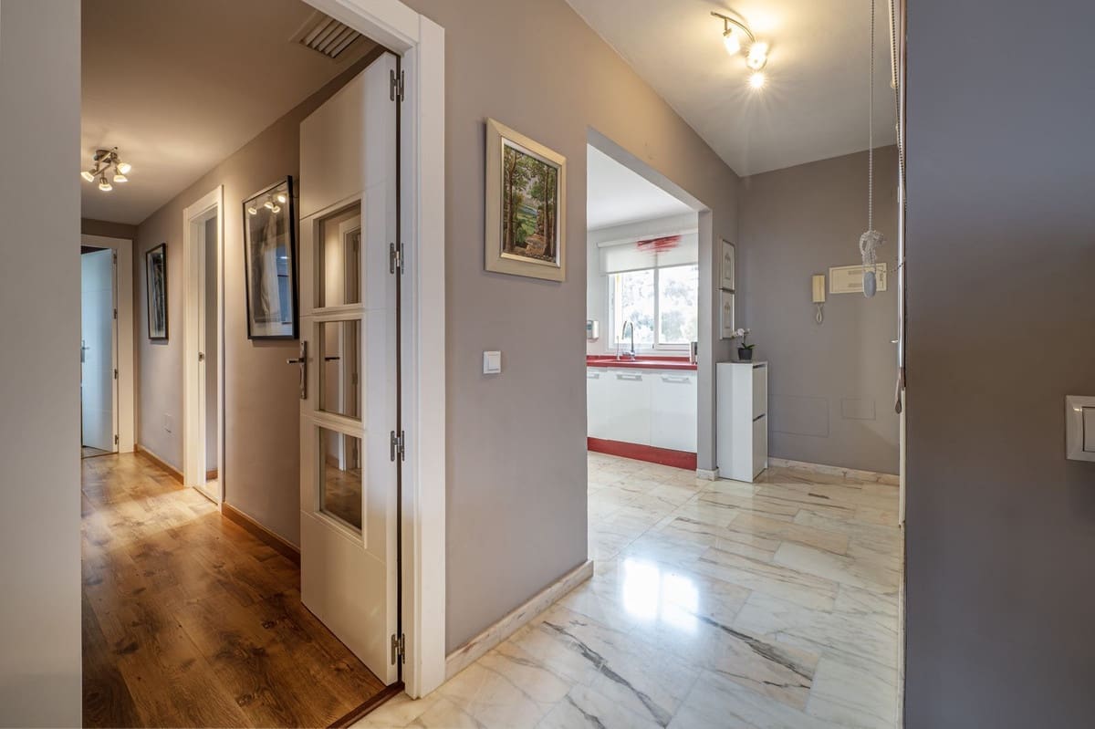 3 soveværelse Penthouse til salg i Benalmadena med swimmingpool garage - € 649.000 (Ref: 9769101)