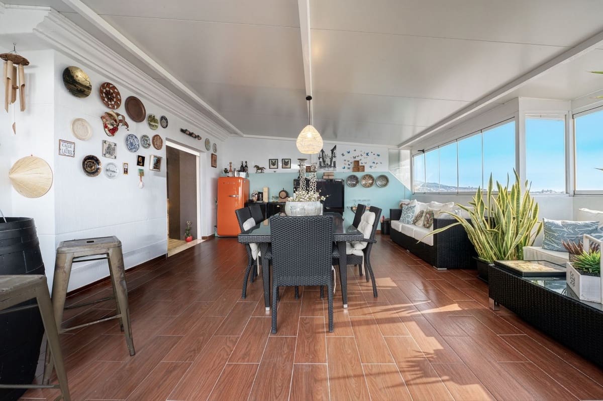 3 soveværelse Penthouse til salg i Benalmadena med swimmingpool garage - € 649.000 (Ref: 9769101)