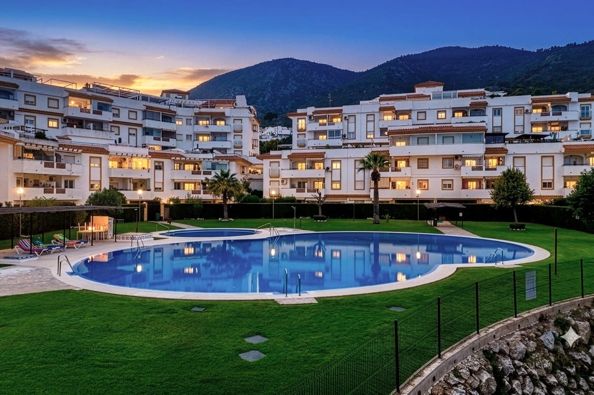 3 soveværelse Penthouse til salg i Benalmadena med swimmingpool garage - € 649.000 (Ref: 9769101)