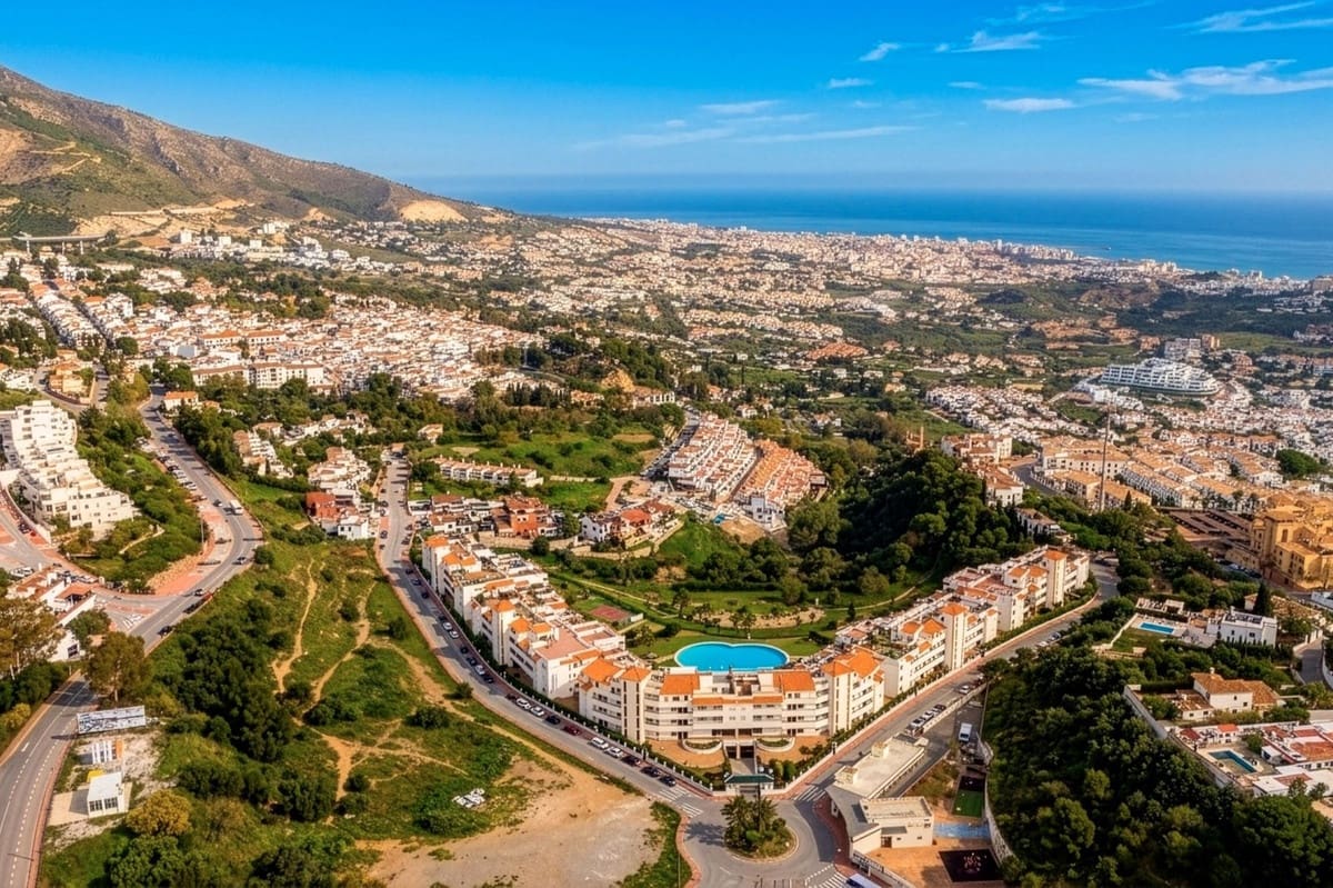 3 soveværelse Penthouse til salg i Benalmadena med swimmingpool garage - € 649.000 (Ref: 9769101)