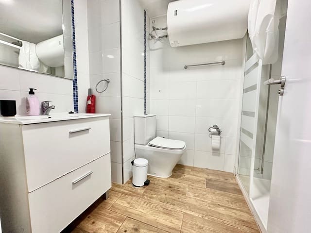 Studio til salg i Benalmádena med swimmingpool garage - € 210.000 (Ref: 9769105)