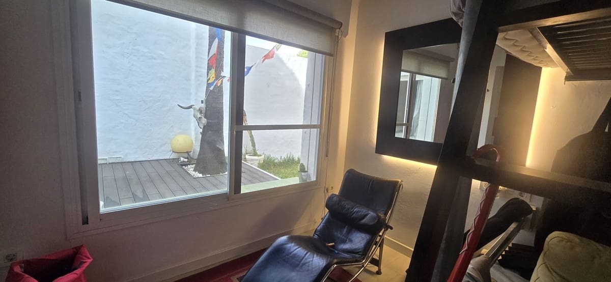 3 slaapkamer Villa te koop in Las Chapas met zwembad garage - € 580.000 (Ref: 9769117)