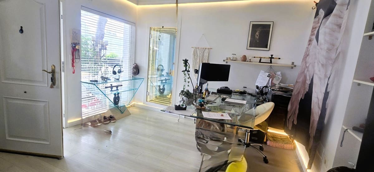 3 slaapkamer Villa te koop in Las Chapas met zwembad garage - € 580.000 (Ref: 9769117)