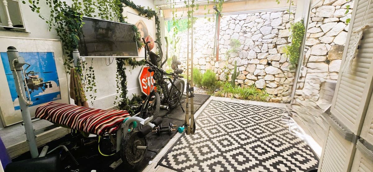 3 slaapkamer Villa te koop in Las Chapas met zwembad garage - € 580.000 (Ref: 9769117)