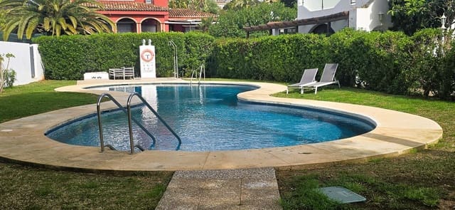 3 slaapkamer Villa te koop in Las Chapas, Marbella met zwembad garage - € 580.000 (Ref: 9769117)