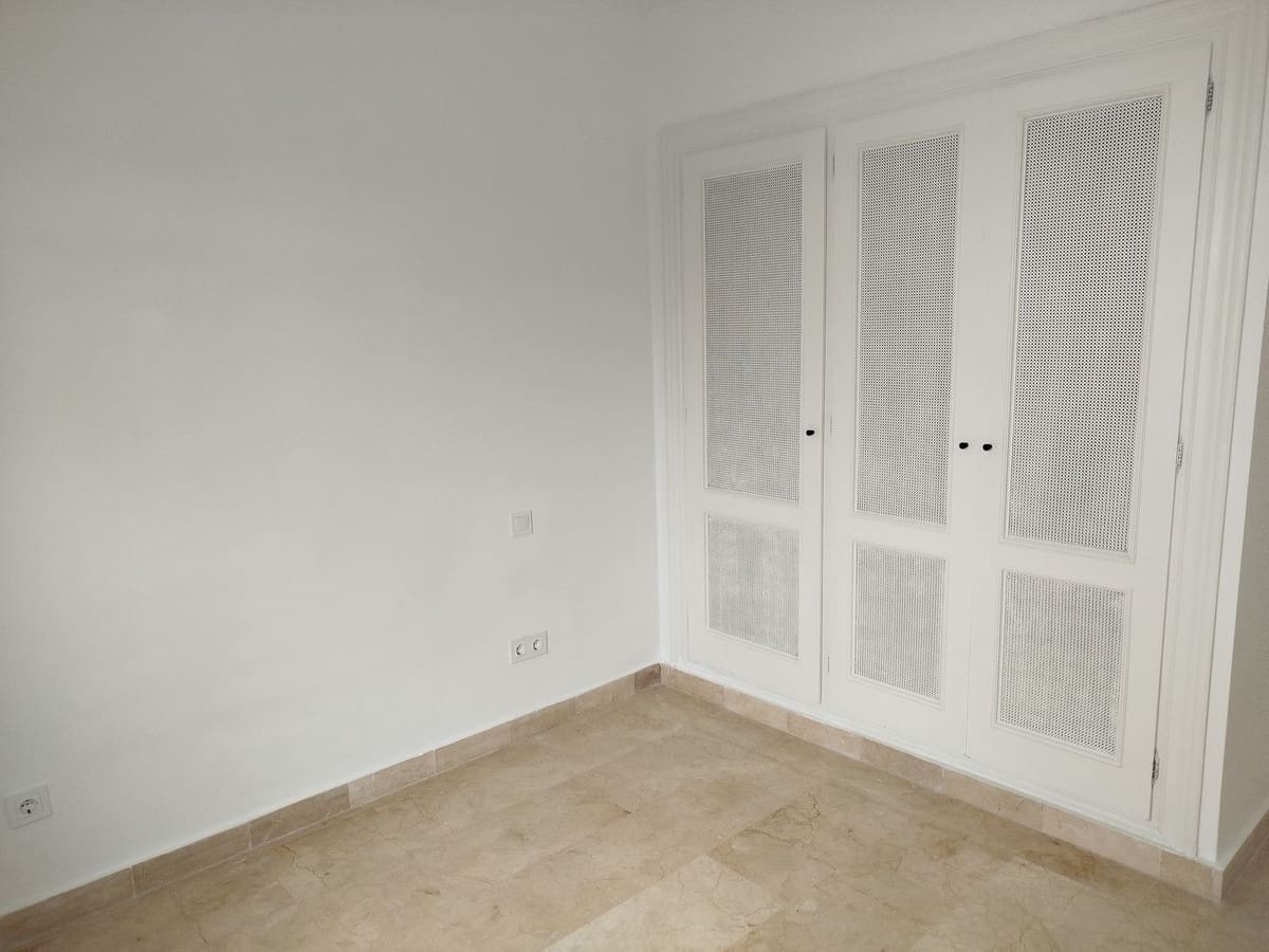 2 chambre Appartement à vendre à Aloha Golf avec piscine garage - 465 000 € (Ref: 9769123)