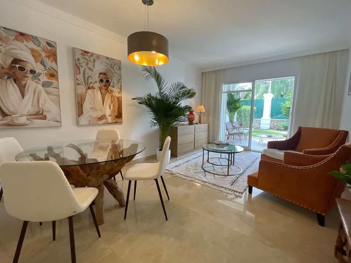 2 chambre Appartement à vendre à Aloha Golf avec piscine garage - 465 000 € (Ref: 9769123)