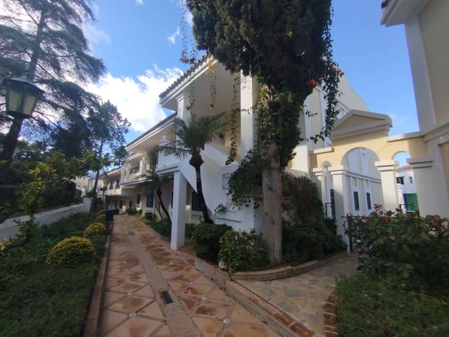 2 chambre Appartement à vendre à Aloha Golf, Marbella avec piscine garage - 465 000 € (Ref: 9769123)