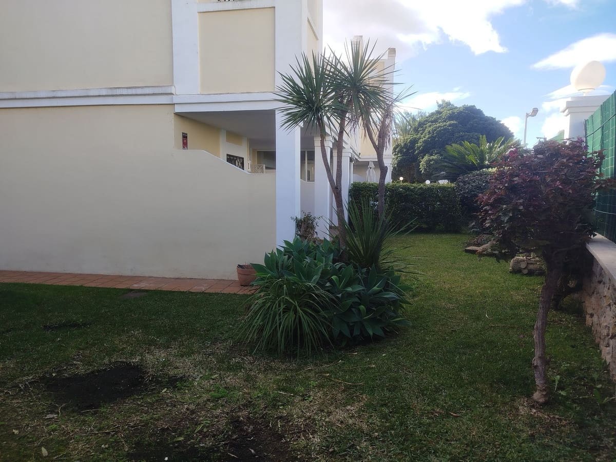 2 chambre Appartement à vendre à Aloha Golf avec piscine garage - 465 000 € (Ref: 9769123)