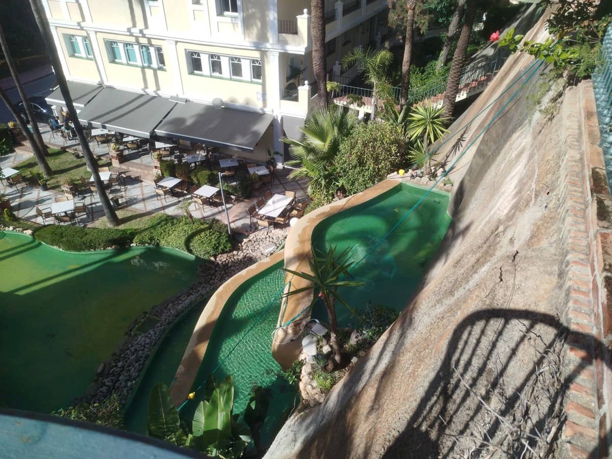 2 chambre Appartement à vendre à Aloha Golf avec piscine garage - 465 000 € (Ref: 9769123)