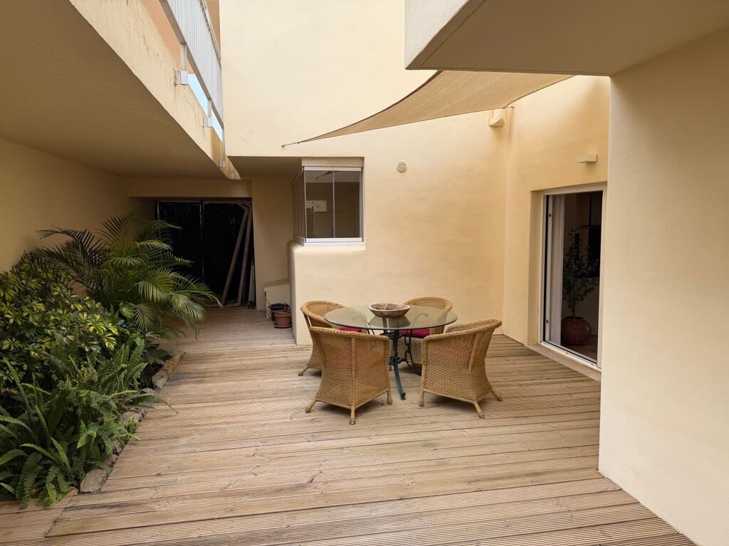 3 soveværelse Lejlighed til salg i Mijas Costa med swimmingpool garage - € 599.000 (Ref: 9769125)