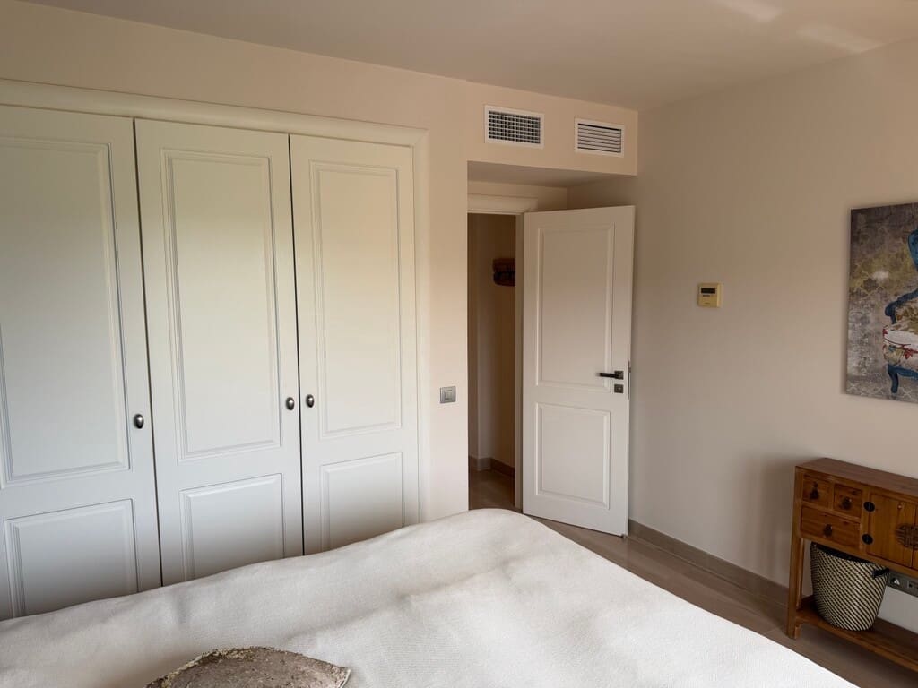 3 soveværelse Lejlighed til salg i Mijas Costa med swimmingpool garage - € 599.000 (Ref: 9769125)