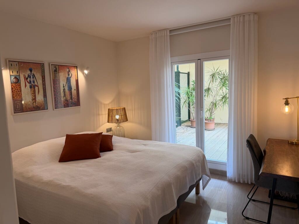 3 soveværelse Lejlighed til salg i Mijas Costa med swimmingpool garage - € 599.000 (Ref: 9769125)