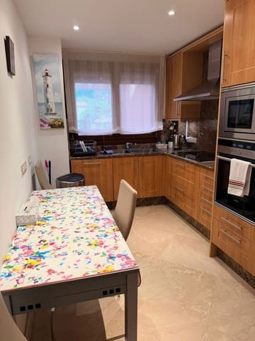 3 chambre Appartement à vendre à New Golden Mile, Estepona avec piscine garage - 1 200 000 € (Ref: 9769129)