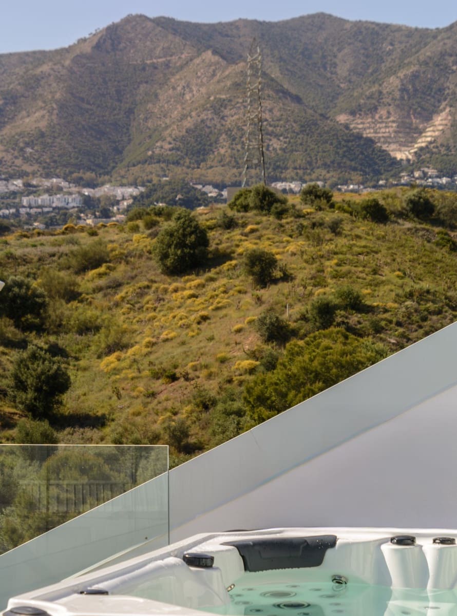 2 sovrum Takvåning till salu i Fuengirola med pool garage - 695 000 € (Ref: 9769130)