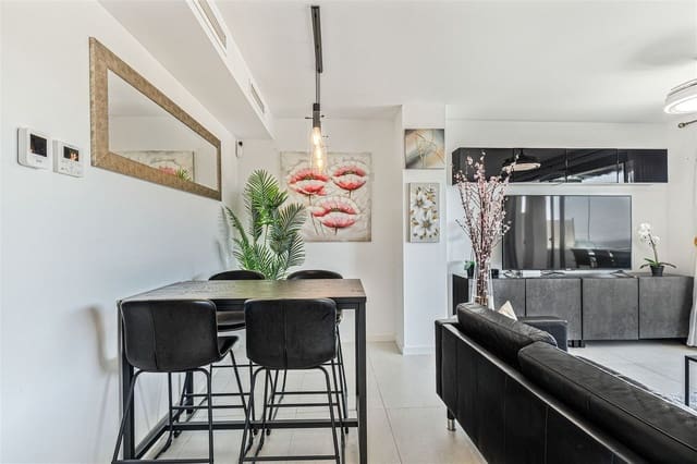 3 makuuhuone Kattohuoneisto myytävänä paikassa Estepona mukana uima-altaan 
autotalli - 575 000 € (Ref: 9769890)