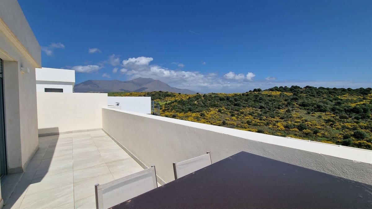 3 makuuhuone Kattohuoneisto myytävänä paikassa Estepona mukana uima-altaan 
autotalli - 575 000 € (Ref: 9769890)