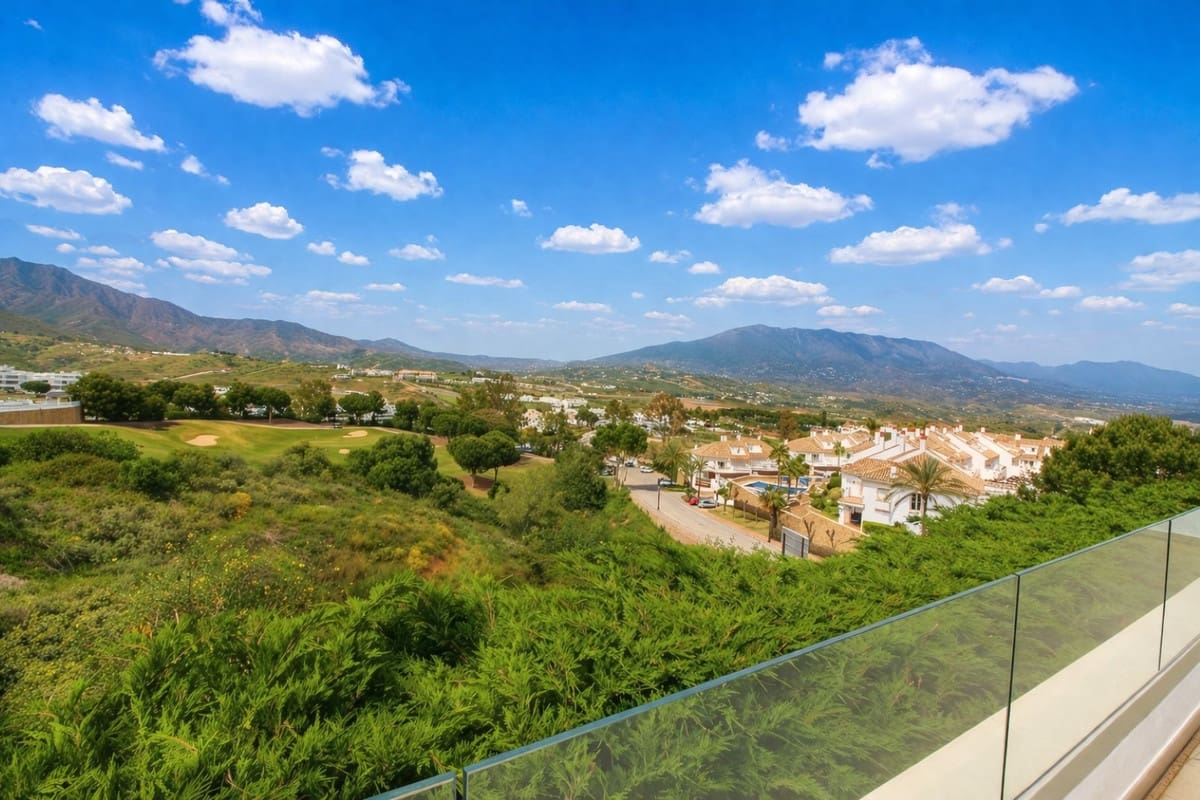 Apartamento de 3 habitaciones en La Cala Golf en venta con piscina garaje - 595.000 € (Ref: 9771906)