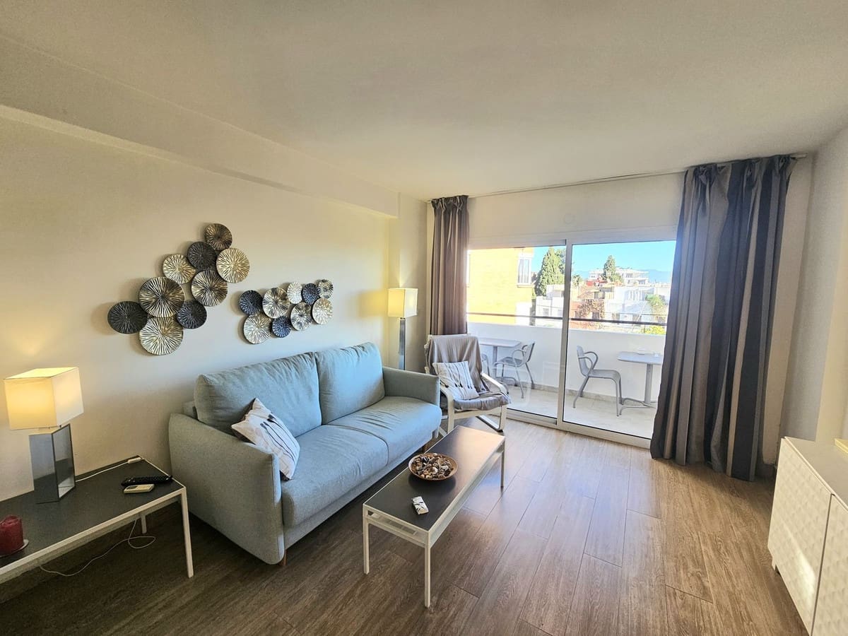 1 soverom Leilighet til salgs i Torremolinos med svømmebasseng - € 275 000 (Ref: 9776849)