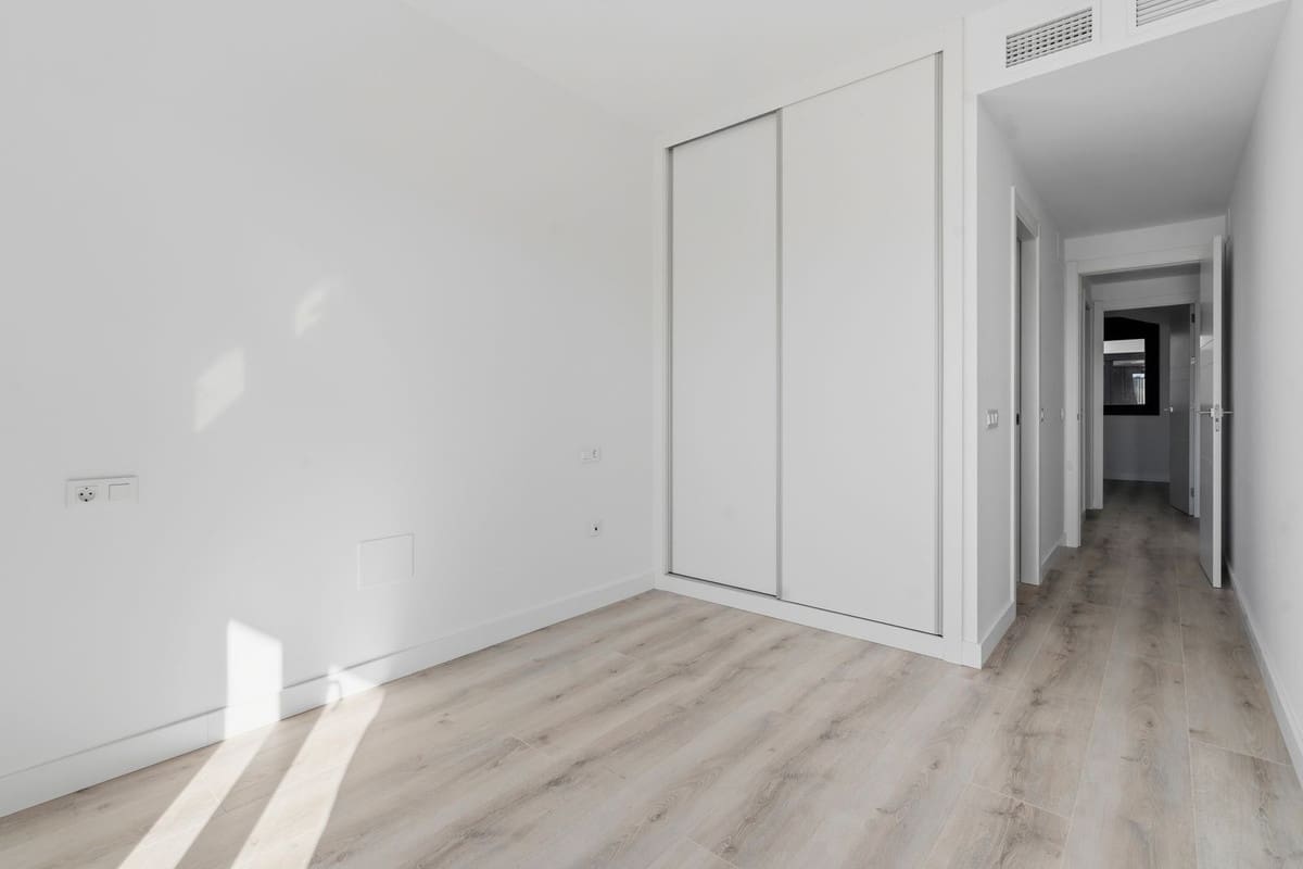 2 bedroom Apartment for sale in Las Lagunas de Mijas with pool garage - € 278,000 (Ref: 9776851)