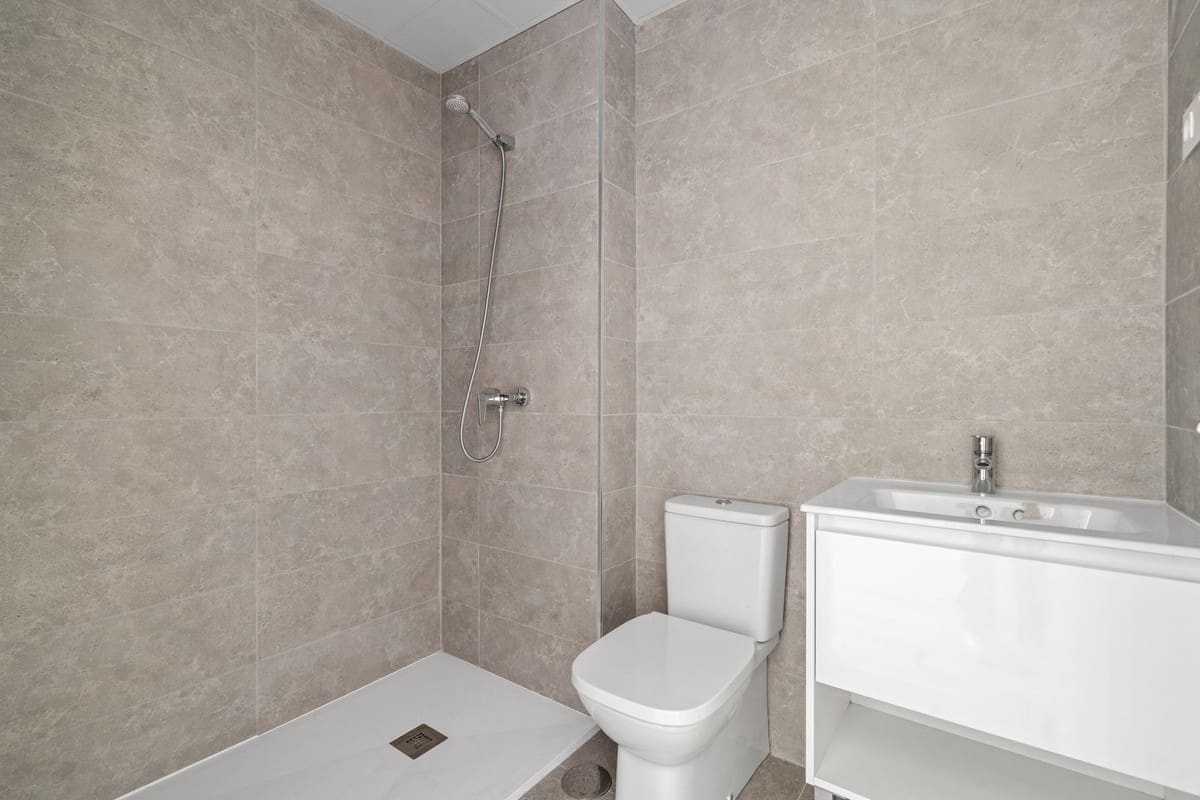 2 bedroom Apartment for sale in Las Lagunas de Mijas with pool garage - € 278,000 (Ref: 9776851)