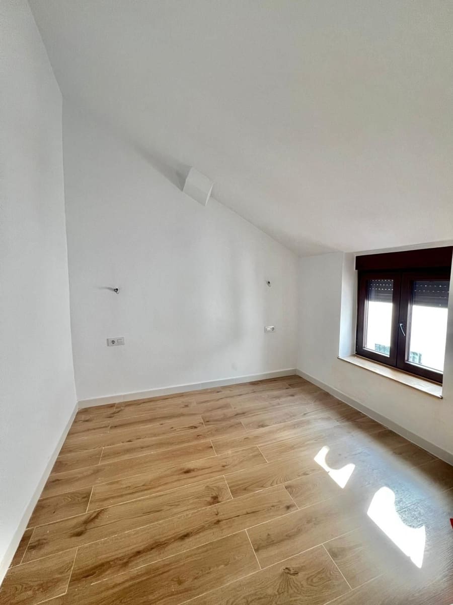 2 bedroom Townhouse for sale in Mijas - € 280,000 (Ref: 9776856)