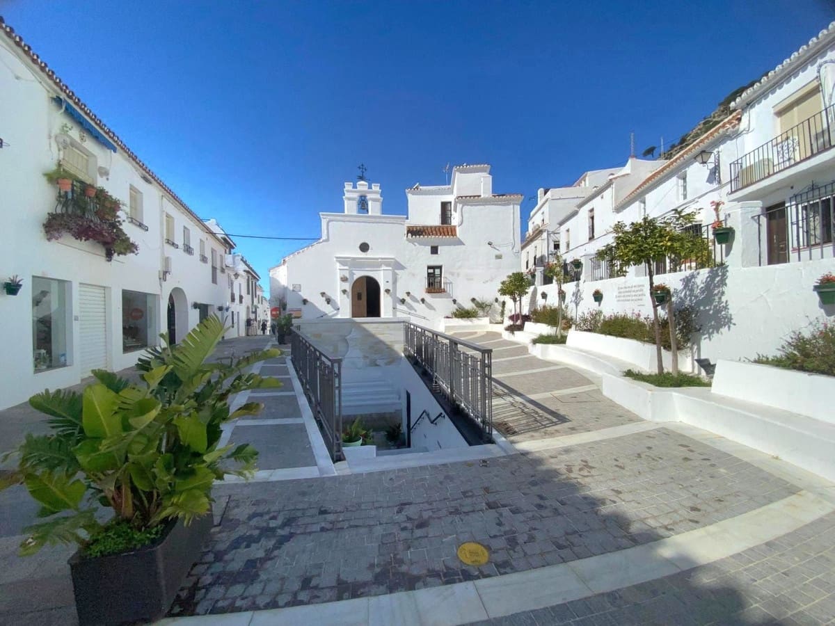 2 bedroom Townhouse for sale in Mijas - € 280,000 (Ref: 9776856)