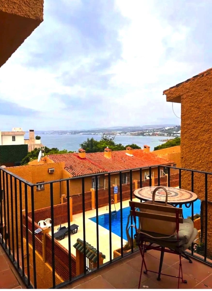 1 Zimmer Apartment zu verkaufen in Estepona mit Pool Garage - 289.000 € (Ref: 9776967)